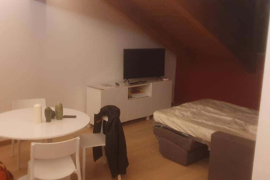 Charming 2.5Room Flat In Center Of Monforte D'Alba Exterior photo