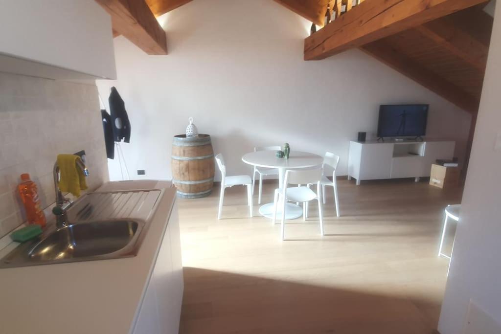 Charming 2.5Room Flat In Center Of Monforte D'Alba Exterior photo