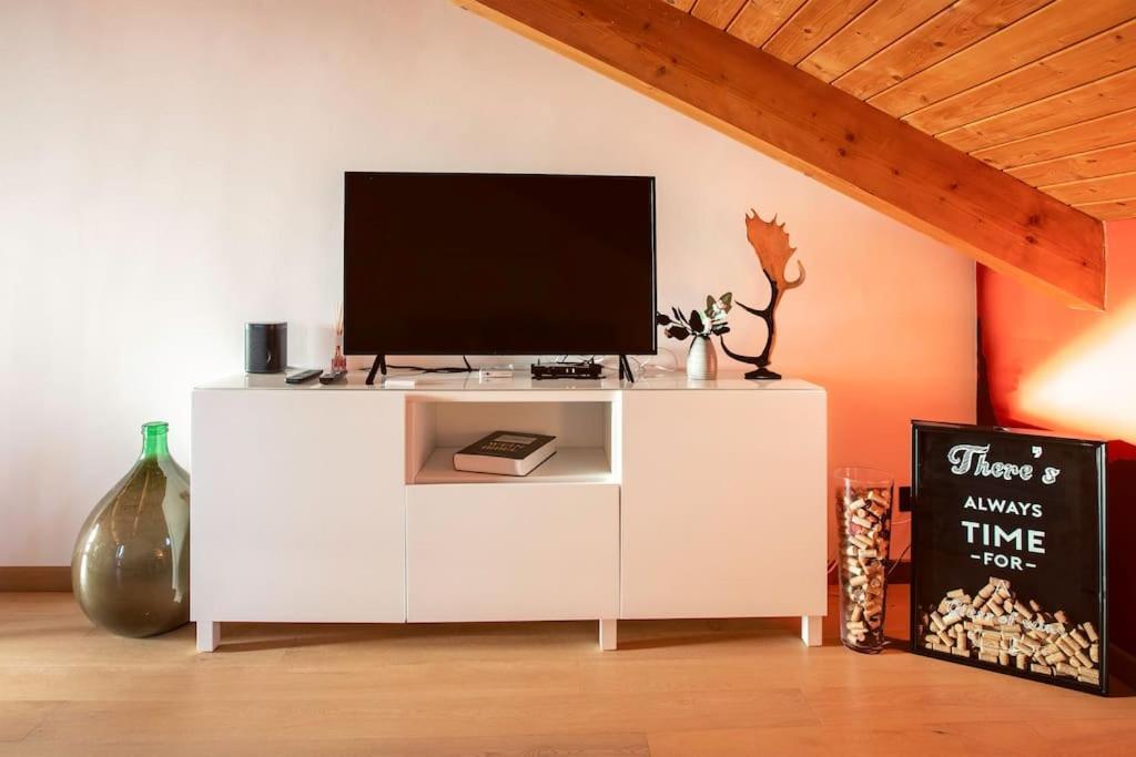 Charming 2.5Room Flat In Center Of Monforte D'Alba Exterior photo